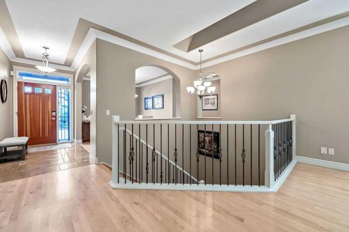 63 Patterson Drive Sw, Calgary, AB 