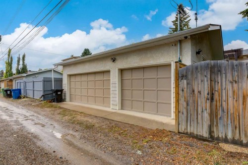 72 Heston Street Nw, Calgary, AB 