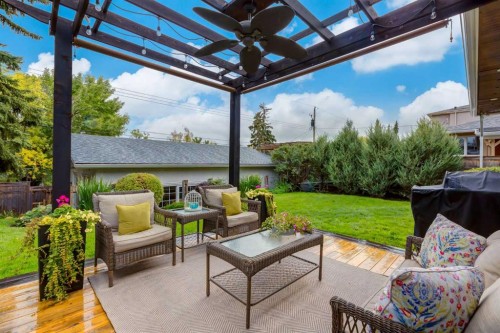 72 Heston Street Nw, Calgary, AB 