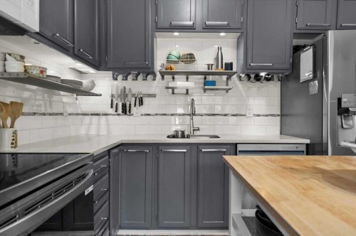 208 Queenston Heights Se, Calgary, AB 
