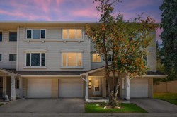 208 Queenston Heights SE Calgary, AB T3Z 0E6