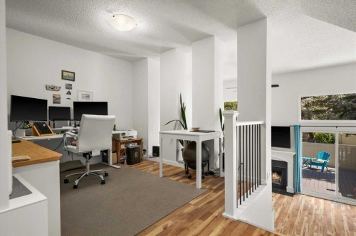 208 Queenston Heights Se, Calgary, AB 