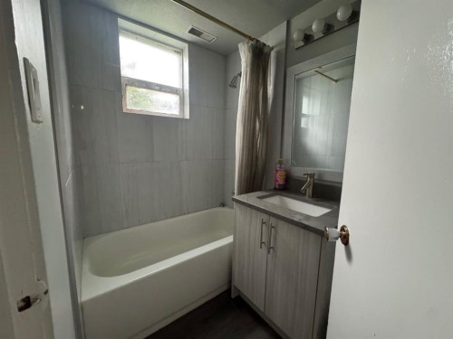 431 53 Avenue Sw, Calgary, AB 