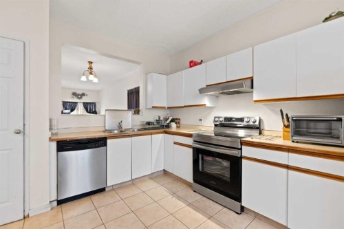 137 Martinpark Way Ne, Calgary, AB 