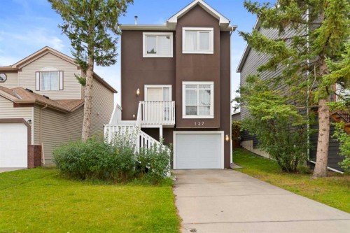 137 Martinpark Way Ne, Calgary, AB 