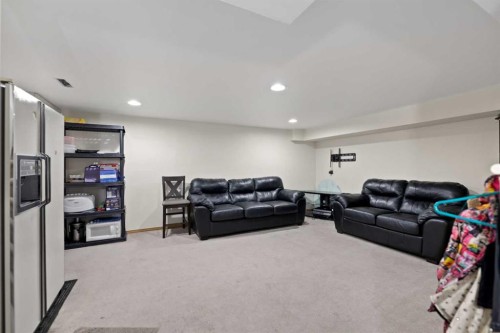 137 Martinpark Way Ne, Calgary, AB 