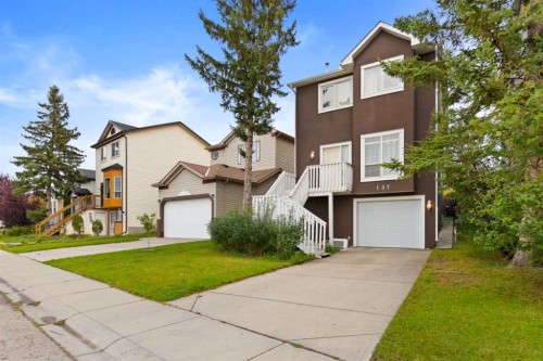 137 Martinpark Way Ne, Calgary, AB 