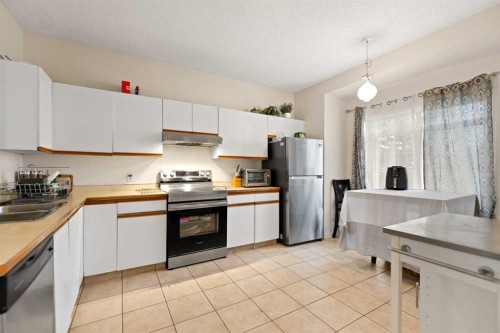 137 Martinpark Way Ne, Calgary, AB 
