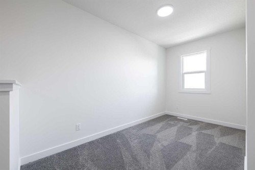 11 Tillotson Loop, Okotoks, AB 