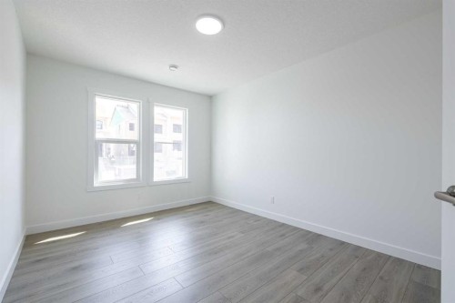 11 Tillotson Loop, Okotoks, AB 