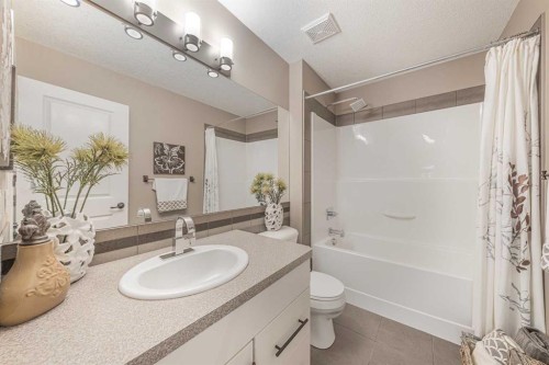 129 Aspenmere Drive, Chestermere, AB 