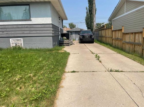120 54 Avenue Nw, Calgary, AB 