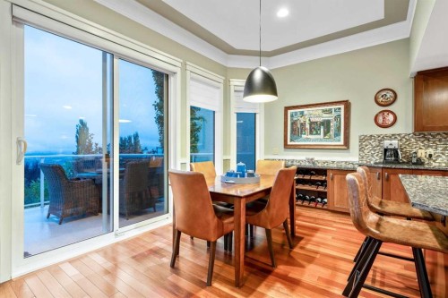 12 Patina Hill Sw, Calgary, AB 