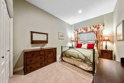 12 Patina Hill Sw, Calgary, AB 