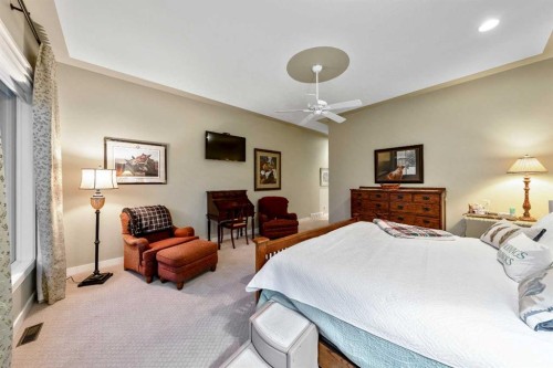 12 Patina Hill Sw, Calgary, AB 