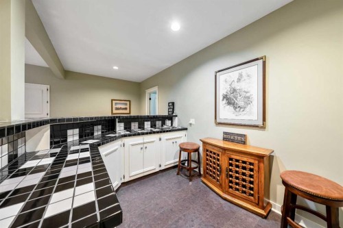 12 Patina Hill Sw, Calgary, AB 