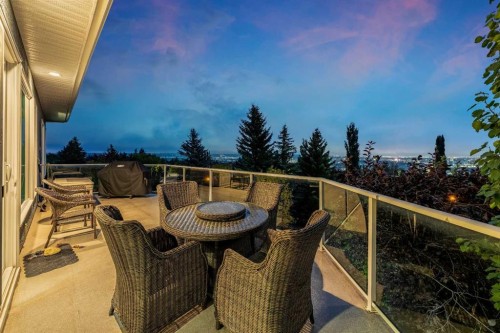12 Patina Hill Sw, Calgary, AB 