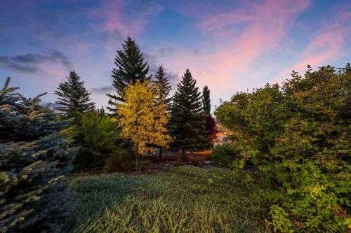 12 Patina Hill Sw, Calgary, AB 