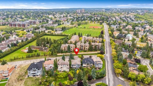 12 Patina Hill Sw, Calgary, AB 