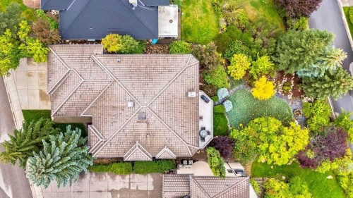 12 Patina Hill Sw, Calgary, AB 