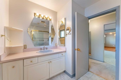 11 Winchester Crescent Sw, Calgary, AB 