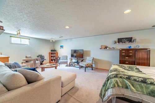 11 Winchester Crescent Sw, Calgary, AB 