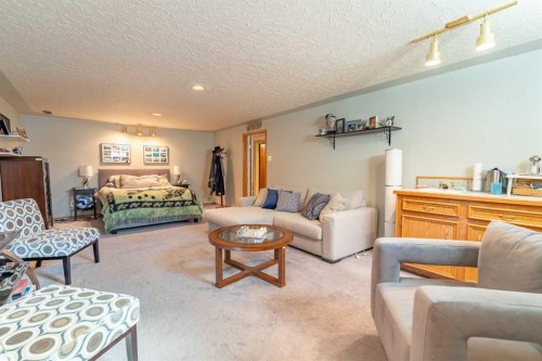 11 Winchester Crescent Sw, Calgary, AB 