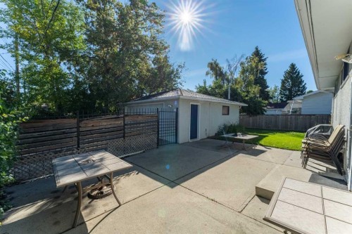 11 Winchester Crescent Sw, Calgary, AB 