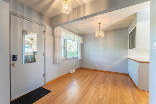 11 Winchester Crescent Sw, Calgary, AB 