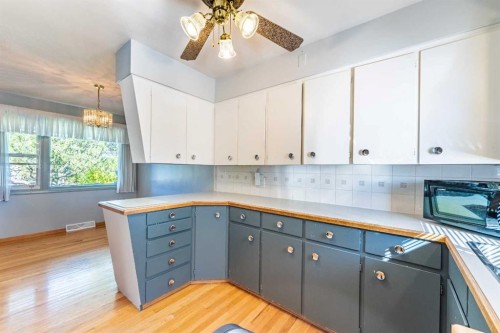 11 Winchester Crescent Sw, Calgary, AB 