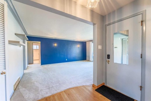11 Winchester Crescent Sw, Calgary, AB 