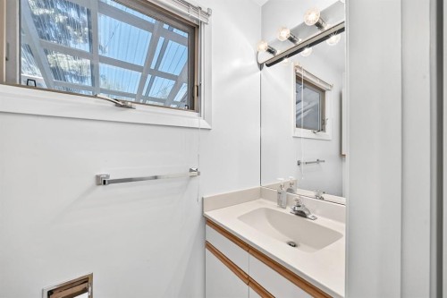 1104 Southglen Drive Sw, Calgary, AB 