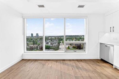 826-110 18A Street NW, Calgary, AB T2N 5G5 5