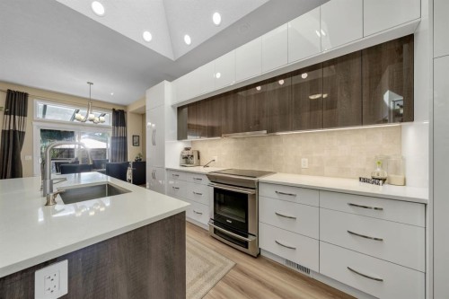 41 Evercreek Bluffs Crescent Sw, Calgary, AB 