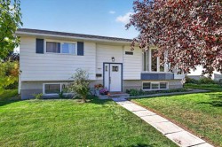1011 32 Street SE Calgary, AB T2A 0Z5