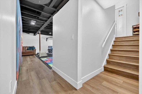 1011 32 Street Se, Calgary, AB 