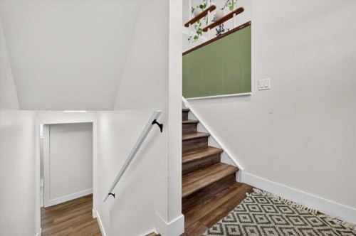 1011 32 Street Se, Calgary, AB 