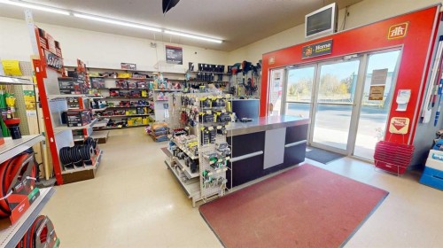 19 Railway Avenue North, Marwayne, AB 
