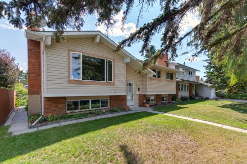 532 Queensland Circle Se, Calgary, AB 