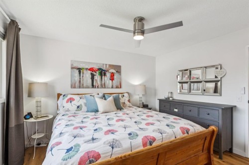 532 Queensland Circle Se, Calgary, AB 