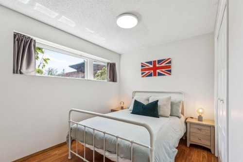 532 Queensland Circle Se, Calgary, AB 