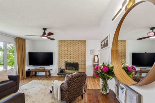532 Queensland Circle Se, Calgary, AB 