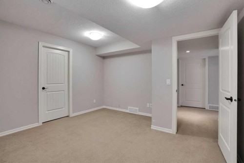 60 Cranarch Rise Se, Calgary, AB 