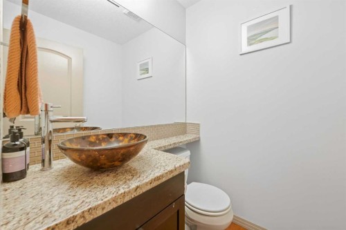 212 Everglade Circle Sw, Calgary, AB 