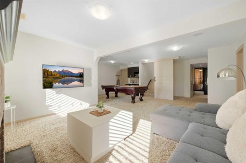 212 Everglade Circle Sw, Calgary, AB 