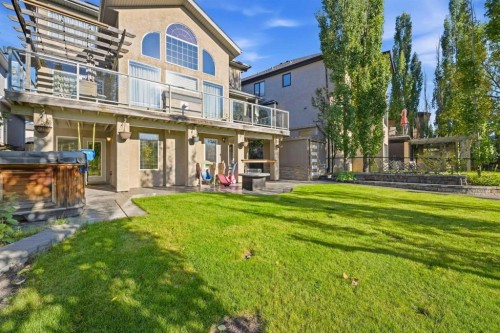 212 Everglade Circle Sw, Calgary, AB 