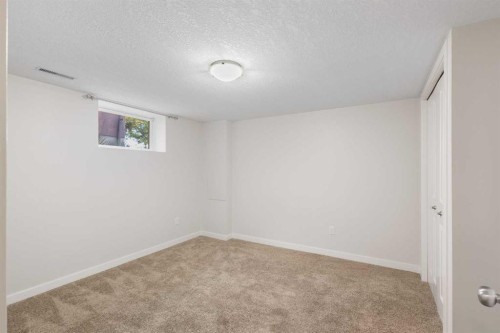 1741 24 Street Sw, Calgary, AB 