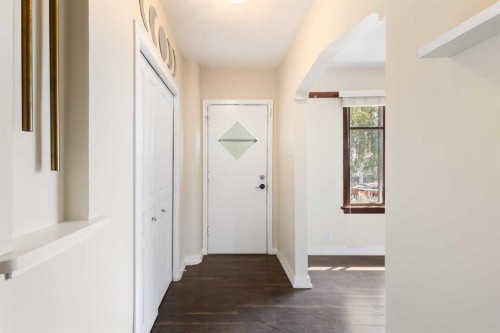 1741 24 Street Sw, Calgary, AB 