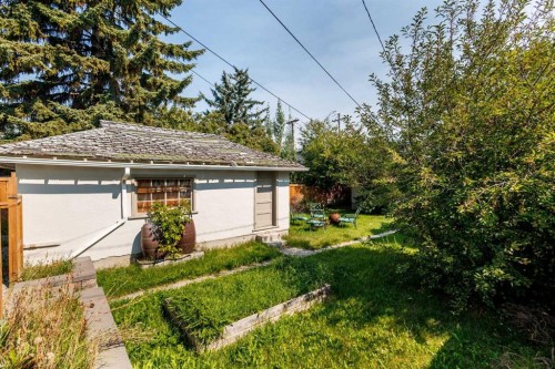 1741 24 Street Sw, Calgary, AB 