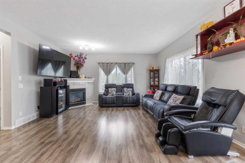 148 Springmere Way, Chestermere, AB 